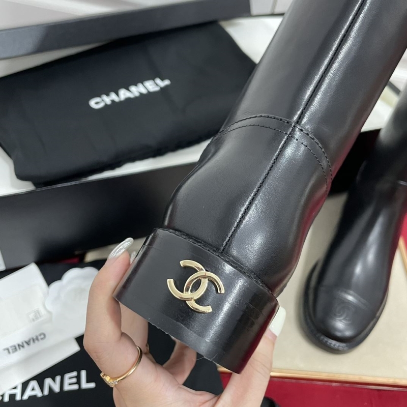 Ch**el boots